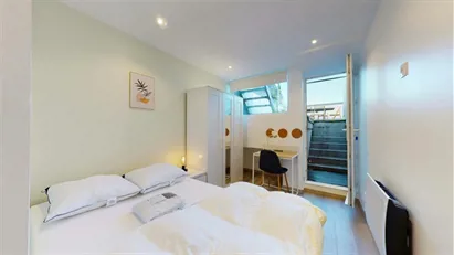 Room for rent in Nanterre, Île-de-France