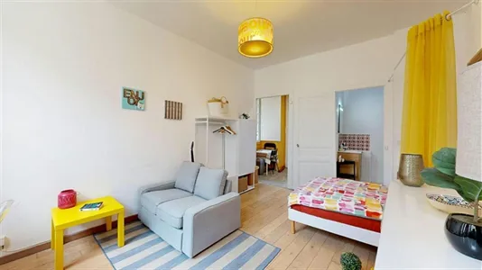 Apartments in Pau - photo 4