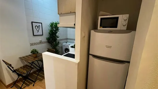 Rooms in Madrid Centro - photo 7