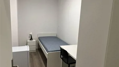 Room for rent in Porto (Distrito)