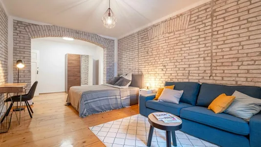 Rooms in Location is not specified - photo 1