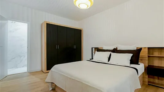 Rooms in Barcelona Eixample - photo 4