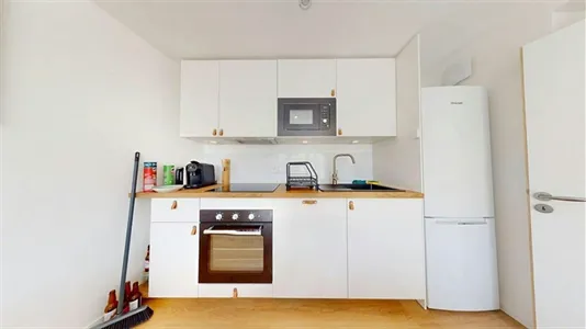 Rooms in Saint-Julien-en-Genevois - photo 8