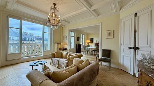 Apartments in Paris 14ème arrondissement - Montparnasse - photo 2