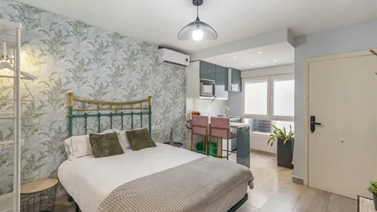 Apartments in Granada - photo 8