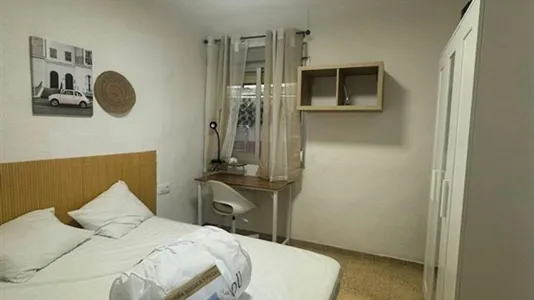 Rooms in Mislata - photo 2