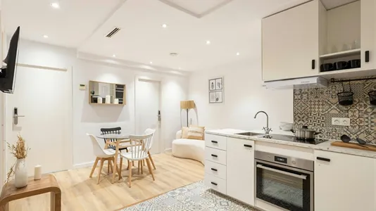 Rooms in Barcelona Eixample - photo 6