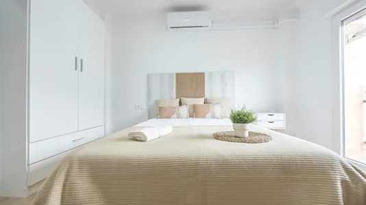 Rooms in el Camí de Vera - photo 5