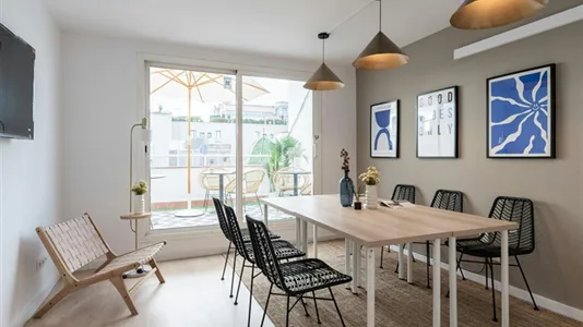 Rooms in Barcelona Ciutat Vella - photo 7