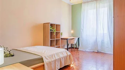 Room for rent in Milano Zona 9 - Porta Garibaldi, Niguarda, Milan