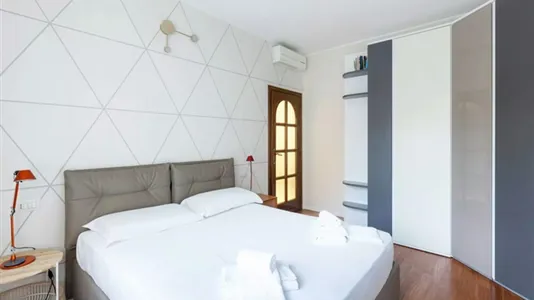 Apartments in Milano Zona 8 - Fiera, Gallaratese, Quarto Oggiaro - photo 4