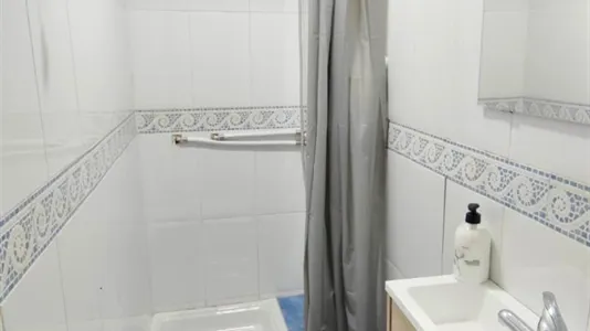 Rooms in Almería - photo 7