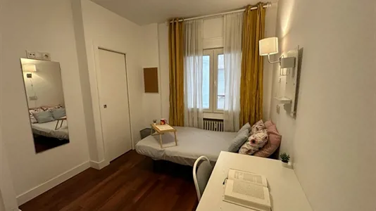 Rooms in Madrid Moncloa-Aravaca - photo 2