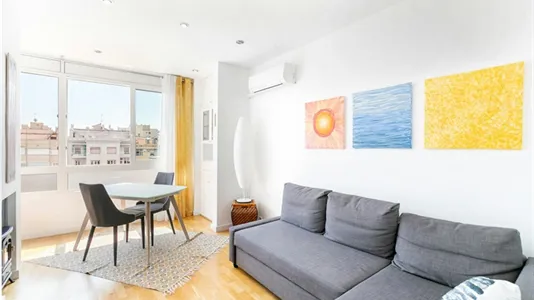 Apartments in Barcelona Eixample - photo 2