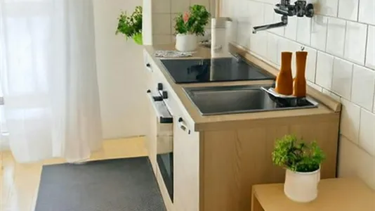 Rooms in Milano Zona 8 - Fiera, Gallaratese, Quarto Oggiaro - photo 3