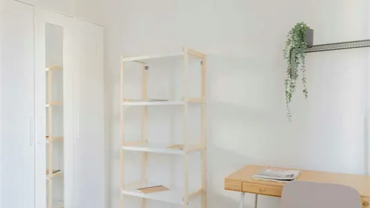 Rooms in Milano Zona 8 - Fiera, Gallaratese, Quarto Oggiaro - photo 4