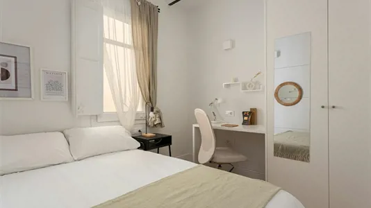 Rooms in Barcelona Les Corts - photo 2