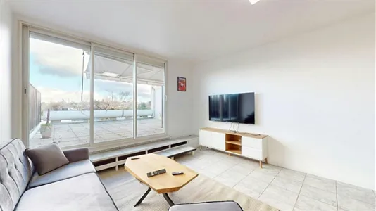 Rooms in Angoulême - photo 9