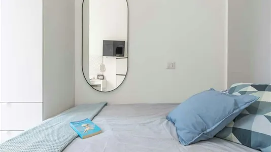 Rooms in Milano Zona 5 - Vigentino, Chiaravalle, Gratosoglio - photo 1