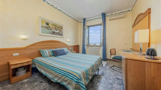 Rooms in Novara - photo 1