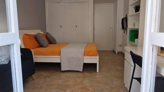 Rooms in Roma Municipio VIII – Appia Antica - photo 4