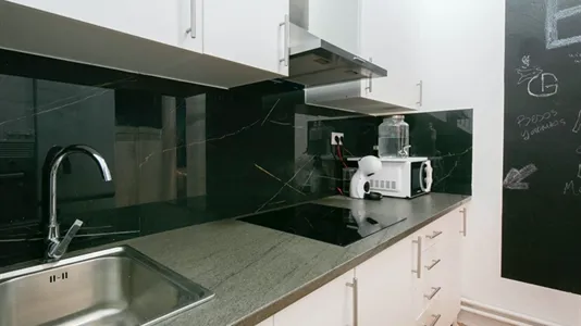 Rooms in Barcelona Gràcia - photo 9