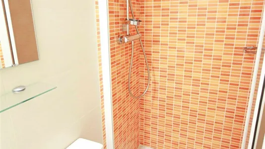 Rooms in Barcelona Eixample - photo 7