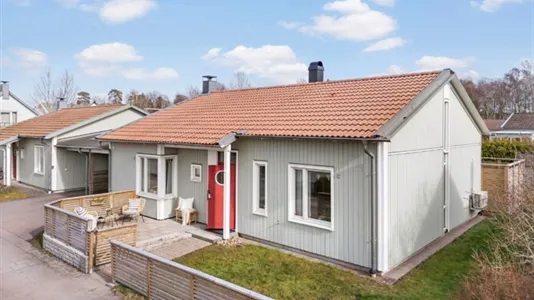 Houses in Kungsbacka - photo 1