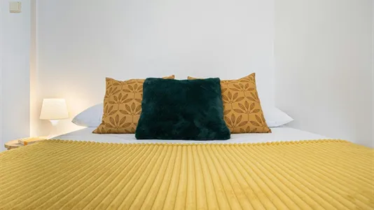 Rooms in Madrid Retiro - photo 1