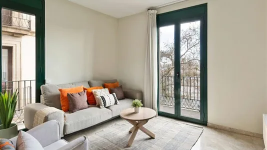 Rooms in Barcelona Ciutat Vella - photo 4