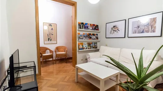 Rooms in Madrid Centro - photo 9