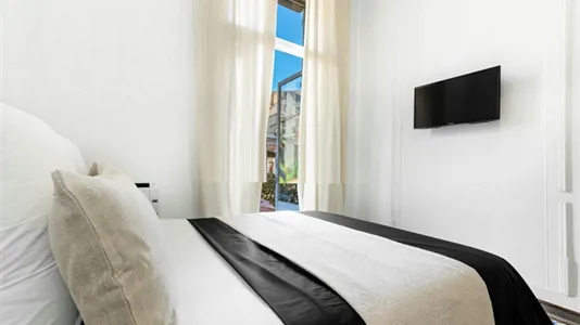 Rooms in Barcelona Eixample - photo 3