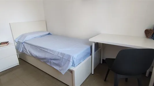 Rooms in Sabadell - photo 6