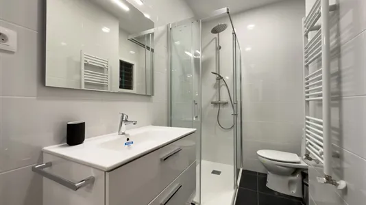 Rooms in Barcelona Sant Martí - photo 8