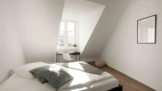 Rooms in Berlin Charlottenburg-Wilmersdorf - photo 3