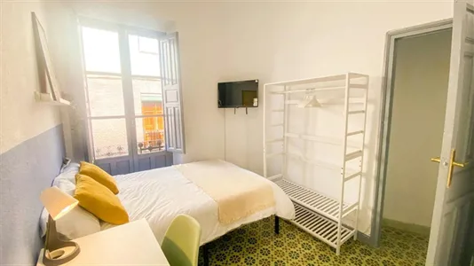 Rooms in Granada - photo 3