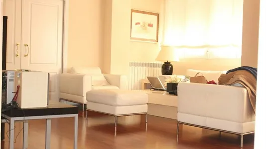 Rooms in Madrid Centro - photo 1