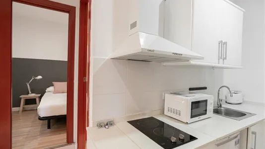 Apartments in Barcelona Ciutat Vella - photo 8