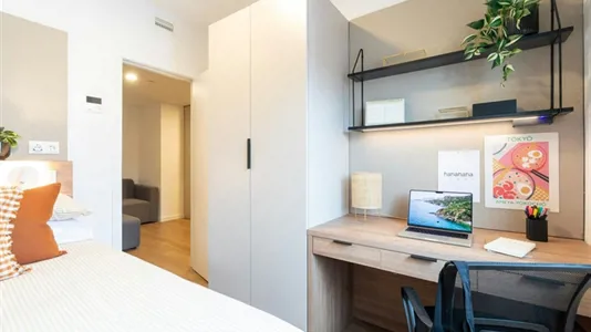 Rooms in Madrid Moncloa-Aravaca - photo 1