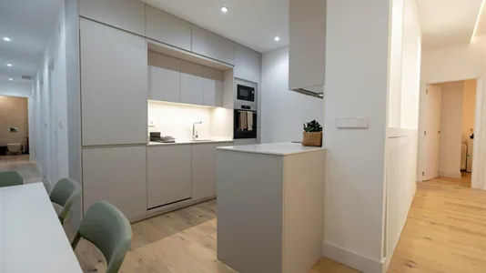 Rooms in Madrid Retiro - photo 5