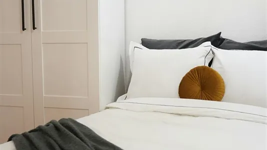 Rooms in Madrid Retiro - photo 5