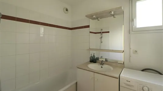 Rooms in Saint-Denis - photo 7