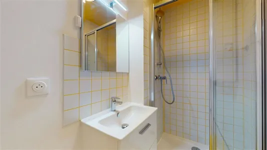 Rooms in Paris 19ème arrondissement - photo 5