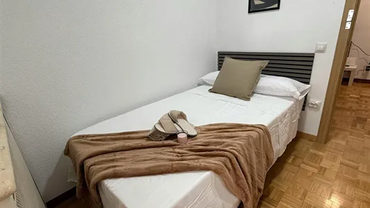 Rooms in Coslada - photo 2