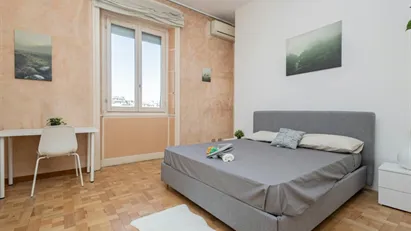 Room for rent in Milano Zona 2 - Stazione Centrale, Gorla, Turro, Greco, Crescenzago, Milan Room for rent in Milano Zona 2 - Stazione Centrale, Gorla, Turro, Greco, Crescenzago, Milan