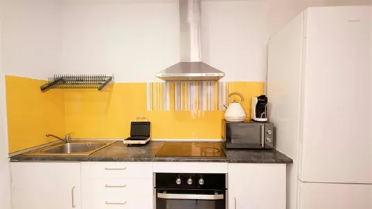 Rooms in Barcelona Ciutat Vella - photo 7