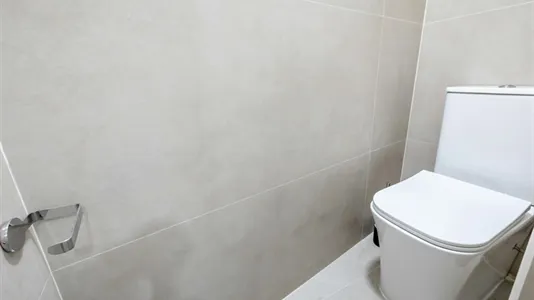 Rooms in el Camí de Vera - photo 9