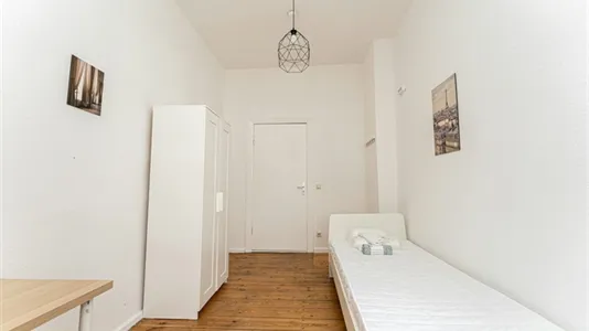Rooms in Berlin Friedrichshain-Kreuzberg - photo 2