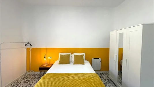 Rooms in Granada - photo 3
