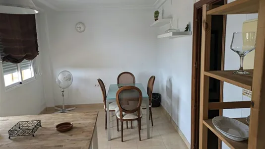 Rooms in Murcia - photo 9